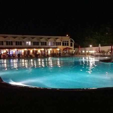Hotel Mimoza Razgrad Exteriér fotografie