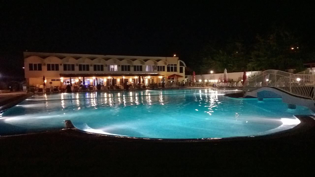Hotel Mimoza Razgrad Exteriér fotografie