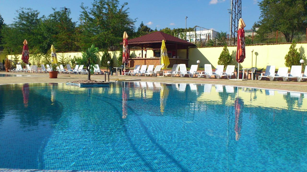 Hotel Mimoza Razgrad Exteriér fotografie