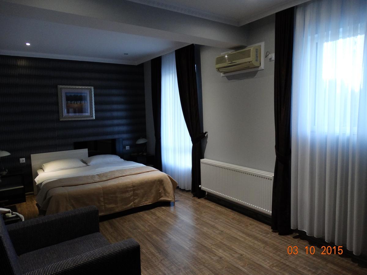 Hotel Mimoza Razgrad Exteriér fotografie